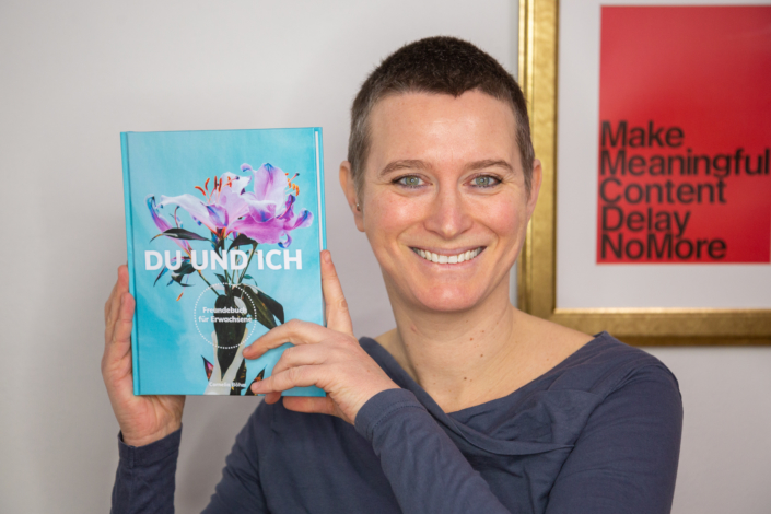 Pressefoto Du und Ich Freundebuch für Erwachsene von Cornelia Böhm